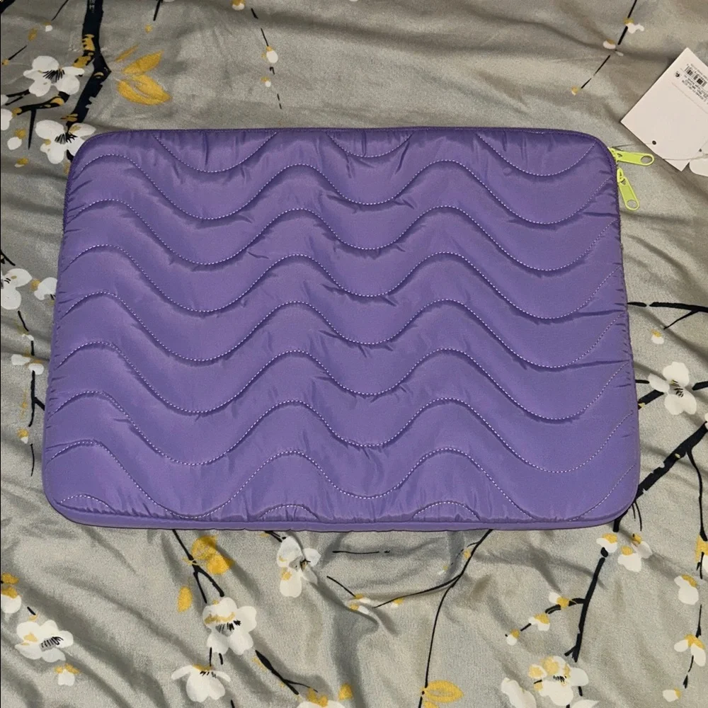 Heyday Purple Wave Pattern Laptop Sleeve/Tablet up to 14inch